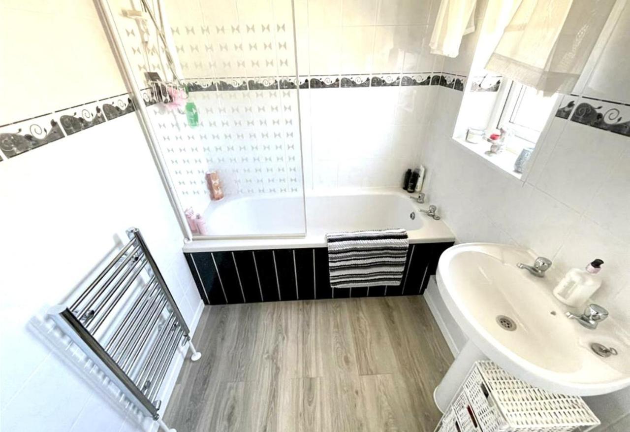 Lovely And Affordable House Closer To The Sea 哈特尔普尔 外观 照片